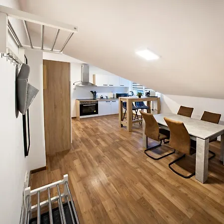 Apartamento Cozyhome - Spacious And Modern Close To Vienna