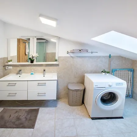 Cozyhome - Spacious And Modern Close To Vienna Apartamento Strasshof an der Nordbahn